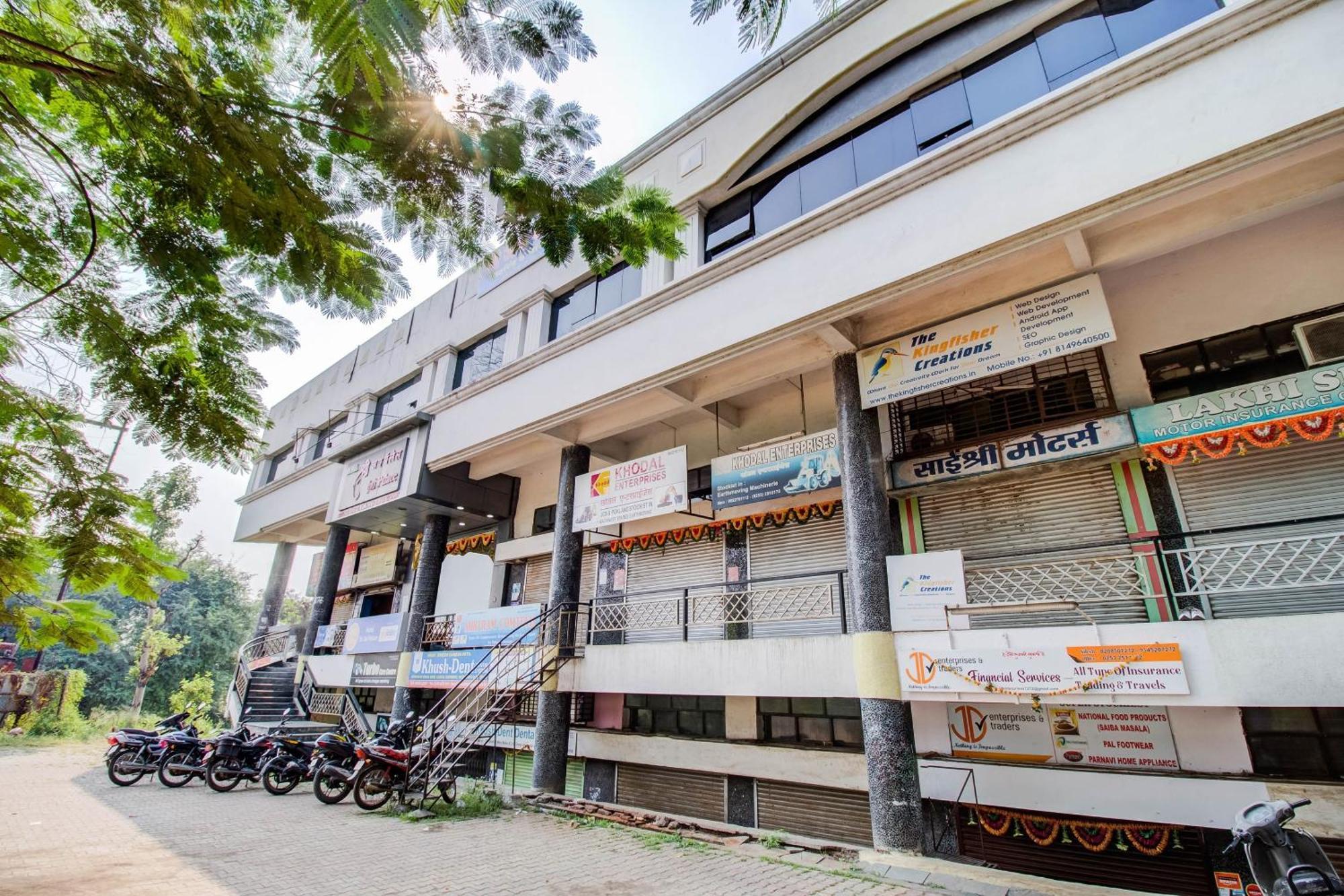 Hotel O Sri Jai Palace Nashik Exterior foto